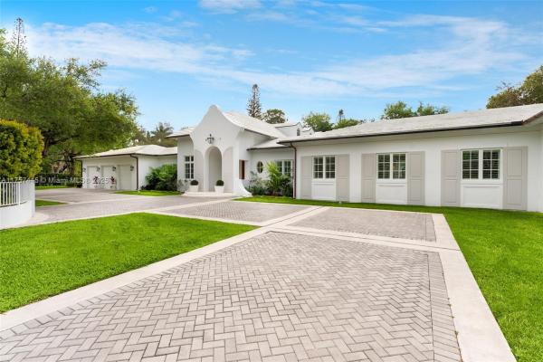 Martin Brothers Homes, 6700 SW 102nd Ter, Pinecrest, Florida 33156, image 1