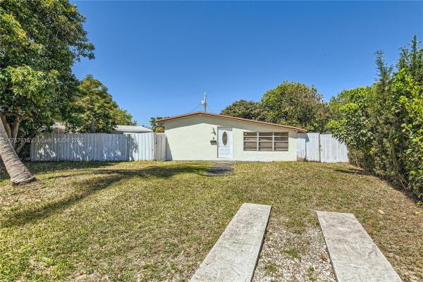 1753 NE 178th St, Miami, Florida 33162, image 1
