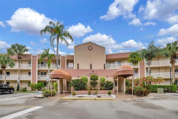 7520 N Devon Dr #BUILDING H 3RD FLOOR, Tamarac, Florida 33321, image 1