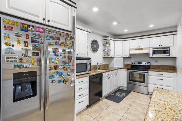 Valencia Village, 6 Madrid Ln #7-18, Davie, Florida 33324, image 1