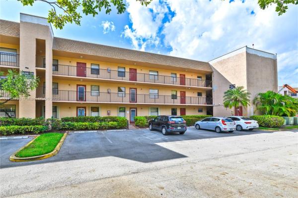 Sunrise Lakes 4, 2941 N Nob Hill Rd #311, Sunrise, Florida 33322, image 1
