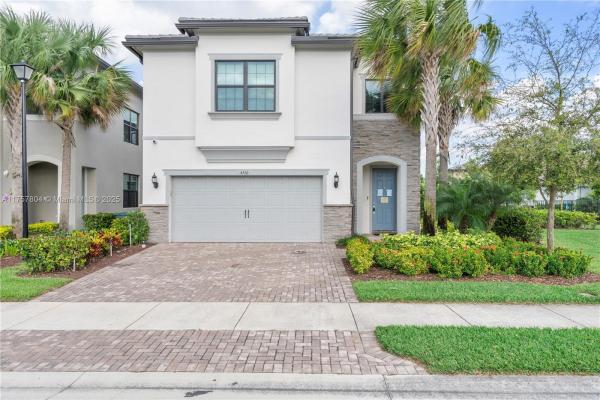 Oak Tree, 4510 Pinehurst Trl W, Oakland Park, Florida 33309, image 1