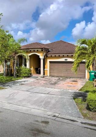 Grand Lakes, 14909 SW 22nd St, University Park, Florida 33185, image 2
