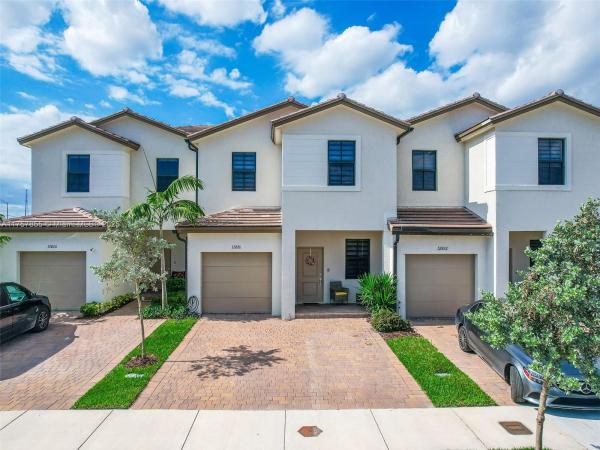 12816 Sw 235th Ter #12816, Unincorporated Dade County, Florida 33032, image 1
