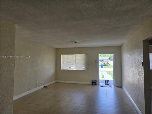 Oakland Estates North, 4190 NW 45th St #1, Lauderdale Lakes, Florida 33319, image 1