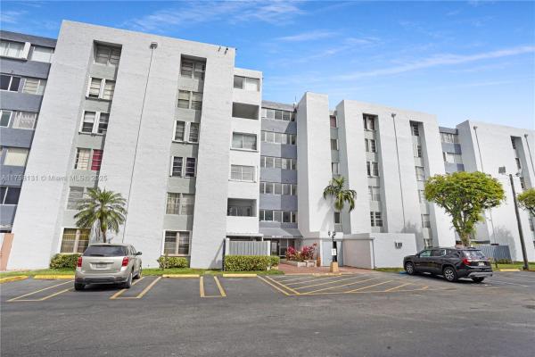 Twin Executive Towers, 750 NW 43rd Ave #601, Miami, Florida 33126, image 1