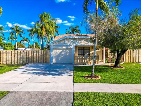 New River Estates, 790 S Wind Cir, Sunrise, Florida 33326, image 1