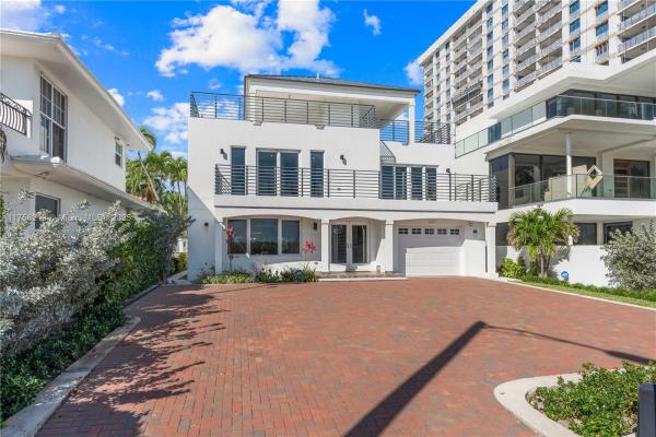 Las Olas By The Sea, 1807 N Fort Lauderdale Beach Blvd, Fort Lauderdale, Florida 33305, image 1