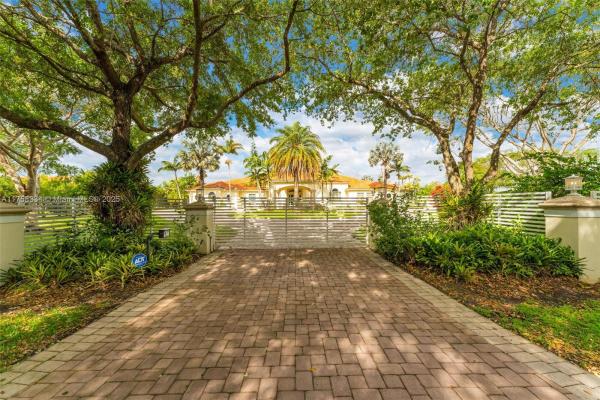 14950 SW 179th Ave, Unincorporated Dade County, Florida 33196, image 1