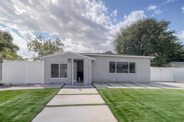 Biscayne River Gardens, 2560 NW 154th St, Miami Gardens, Florida 33054, image 1