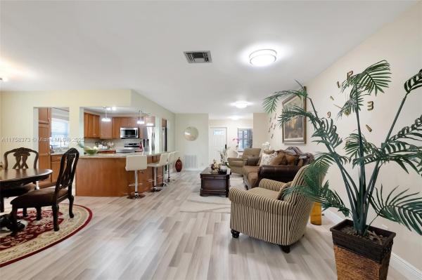 Delray West Estates, 13255 Via Vesta #B, Delray Beach, Florida 33484, image 1