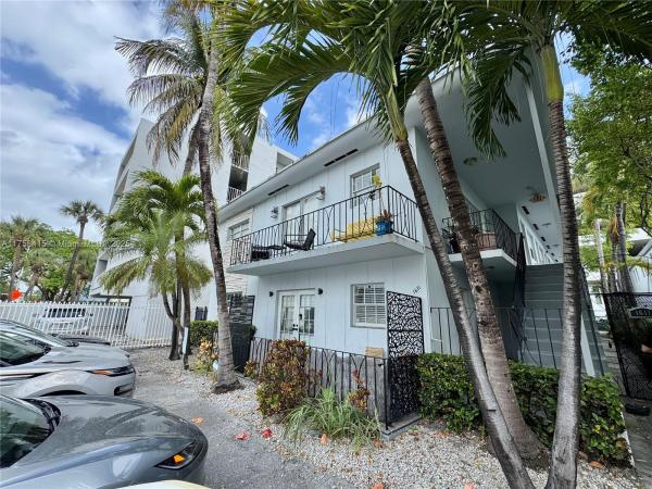 Lincoln Road Villas East, 1611 West Ave #15, Miami Beach, Florida 33139, image 1
