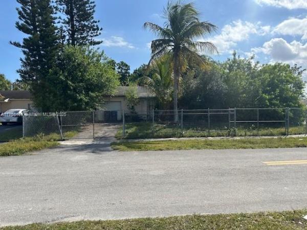 Meadow Wood Manor, 12364 SW 265th Ter, Goulds, Florida 33032, image 3