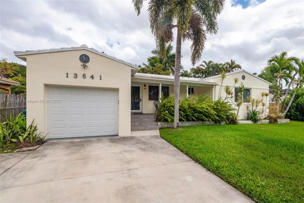 Biscayne Gardens, Golden Glades, Florida 33161, image 2