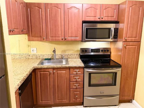 Sunrise On The Green, 4001 N University Dr #103, Sunrise, Florida 33351, image 1