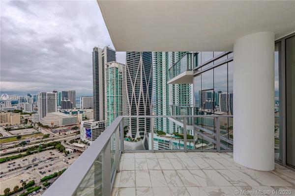 Paramount Miami Worldcenter, 851 NE 1st Ave #2600, Miami, Florida 33132, image 2