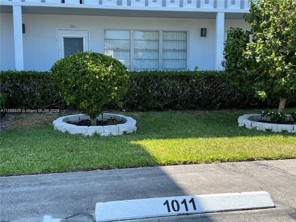 Ellesmere, 1011 Ellesmere A, Deerfield Beach, Florida 33442, image 2