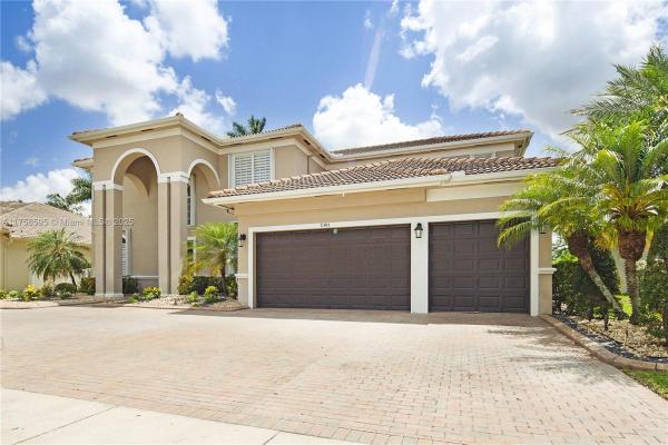 Harbour Lake Estates, 2301 SW 185th Ave, Miramar, Florida 33029, image 3