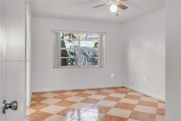 Country Lake Sorbet, 6530 NW 197th Ln, Hialeah, Florida 33015, image 3