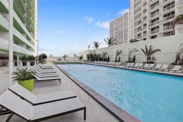 Bay Parc Plaza, 1756 N Bayshore Dr #17J, Miami, Florida 33132, image 1