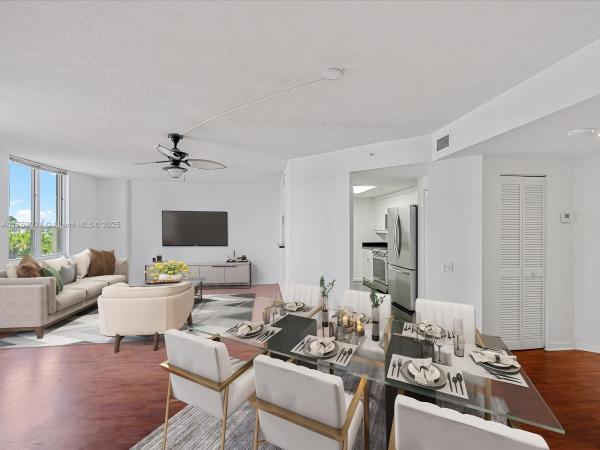 Courvoisier Courts, 701 Brickell Key Blvd #507, Miami, Florida 33131, image 1