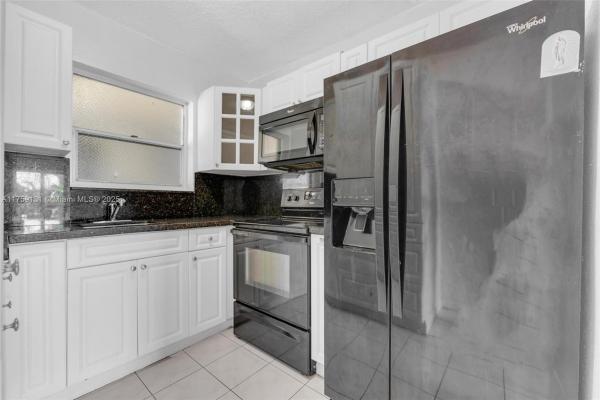 Esperanza Place, 1225 W 30th St #21, Hialeah, Florida 33012, image 1