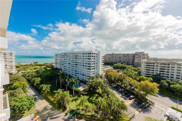Commodore Club West, 155 Ocean Lane Dr #1113, Key Biscayne, Florida 33149, image 1