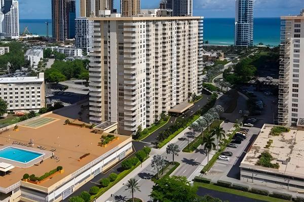 Winston Towers 400, 231 174th St #M18, Sunny Isles Beach, Florida 33160, image 1