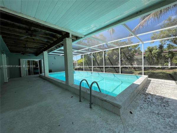 Whispering Pines Estates, 8941 SW 186th Ter, Cutler Bay, Florida 33157, image 3