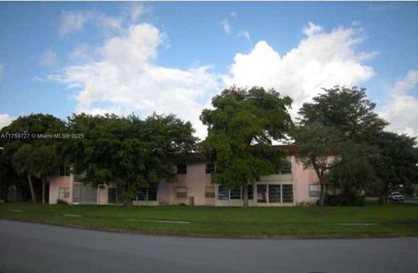 Lakewood On The Green, 5520 N Lakewood Cir #624, Margate, Florida 33063, image 1
