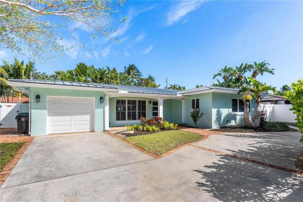 Mary Knoll, 1931 NE 52nd Ct, Fort Lauderdale, Florida 33308, image 1