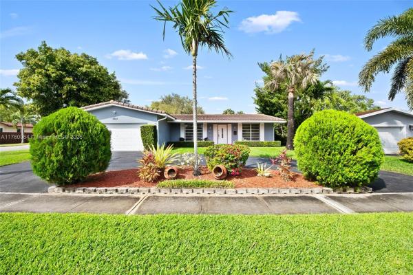 Sheridan Hills, 3641 Thomas St, Hollywood, Florida 33021, image 1