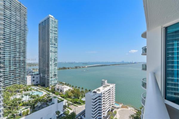 Platinum, 480 NE 30th St #2104, Miami, Florida 33137, image 1