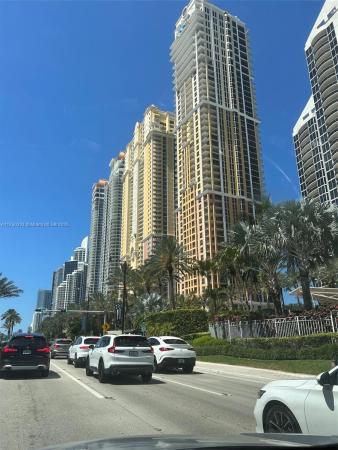 Plaza Of The Americas, 17021 N Bay Rd #828, Sunny Isles Beach, Florida 33160, image 1