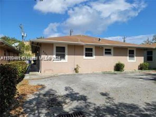 Hollywood Park, 2309 Liberty St, Hollywood, Florida 33020, image 1