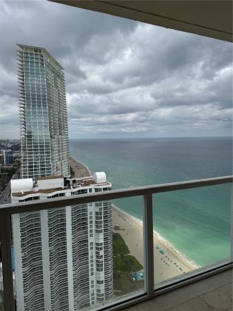 La Perla, 16699 Collins Ave #3905, Sunny Isles Beach, Florida 33160, image 1