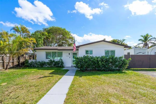 14870 SW 297th St, Unincorporated Dade County, Florida 33033, image 1