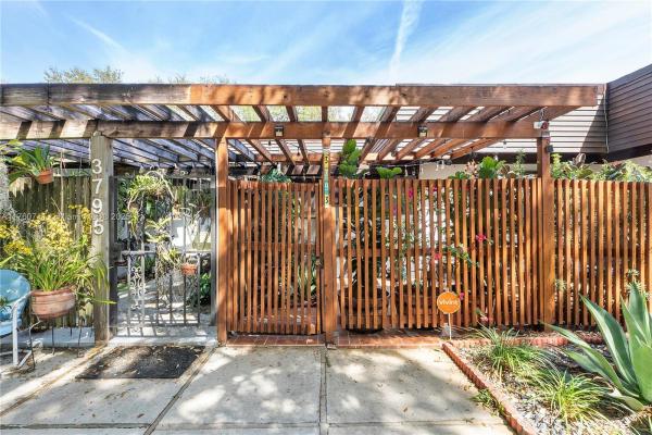 Hollywood Gardens, 3793 Raleigh St, Hollywood, Florida 33021, image 1