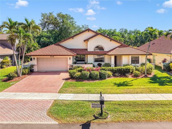 Oak Knoll Estates, 1520 E Oak Knoll Cir, Davie, Florida 33324, image 1