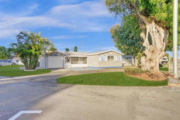 Miramar No HOA, 6761 Miramar Pkwy, Miramar, Florida 33023, image 1