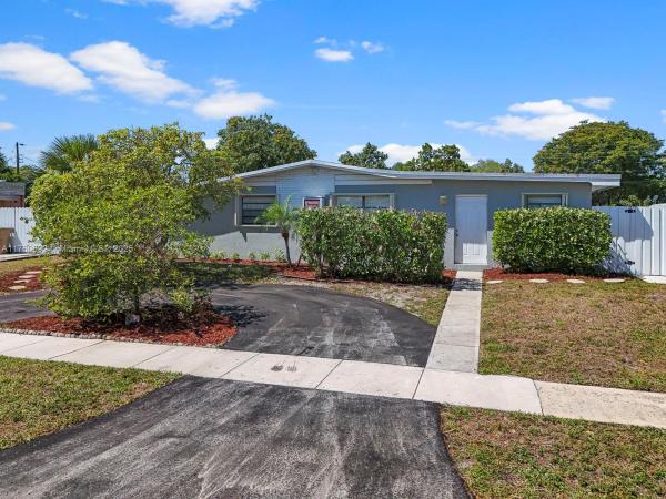 Playland Village, 3911 SW 60th Ave, Davie, Florida 33314, image 1
