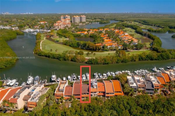 Royal Harbour Yacht Club, 6008 Paradise Point Dr, Palmetto Bay, Florida 33157, image 1