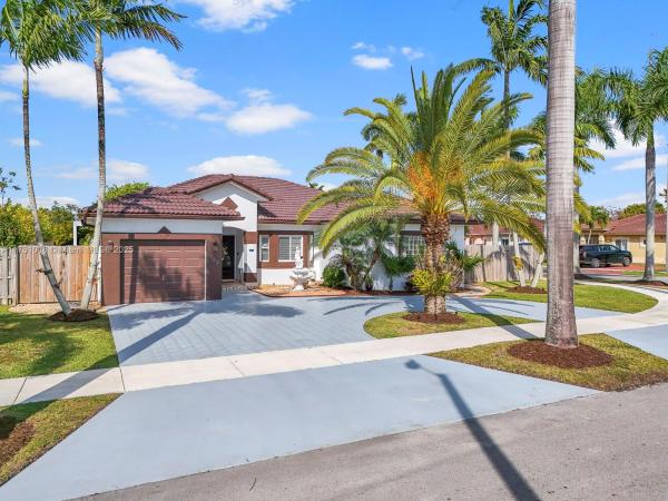 Tennessee Estates, 702 SE 14th Ave, Homestead, Florida 33033, image 2