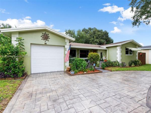 Hollywood Hills, 5421 Buchanan St, Hollywood, Florida 33021, image 1