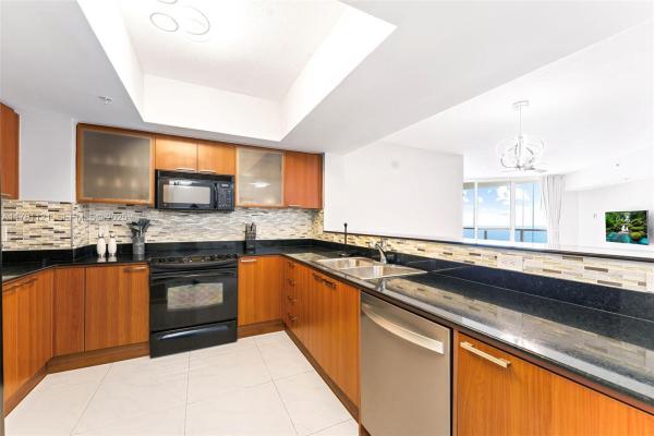 La Perla, 16699 Collins Ave #2810, Sunny Isles Beach, Florida 33160, image 1