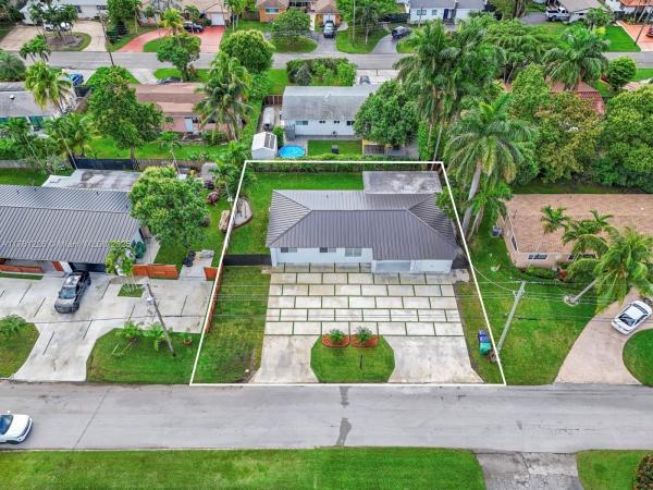 500 NE 114th St, Unincorporated Dade County, Florida 33161, image 3