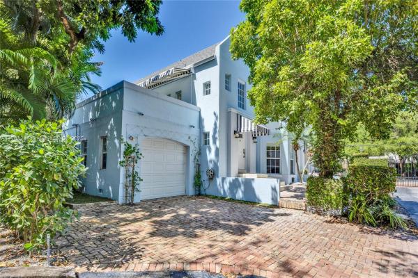 Arboretum In The Grove, 3154 Peachy St #2, Miami, Florida 33133, image 2