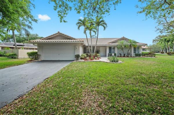 Shadow Wood, 288 NW 84th Way, Coral Springs, Florida 33071, image 1