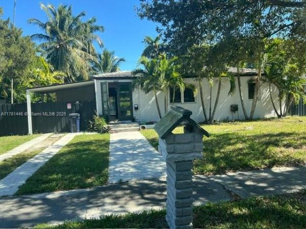 Country Club Estates, 617 La Villa Dr, Miami Springs, Florida 33166, image 3