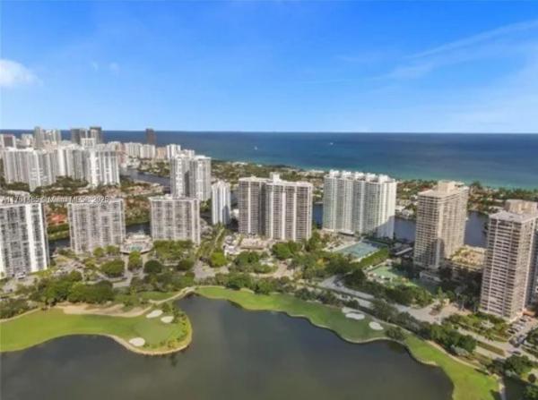 Hamptons West, 20281 E Country Club Dr #1501, Aventura, Florida 33180, image 1